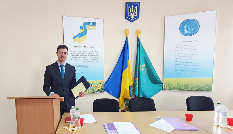 Исполнительный директор ИРС Максим Васин получил научную степень