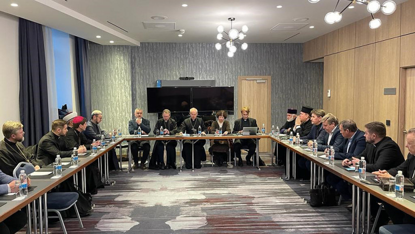 Духовный глава Церкви Англии встретился в Киеве с Всеукраинским Советом Церквей